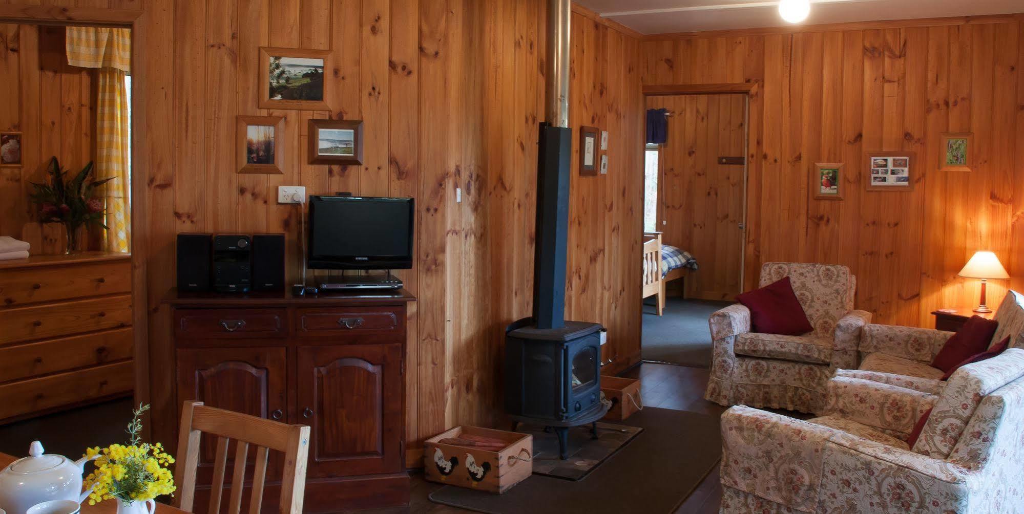 Balingup Heights Hilltop Forest Cottages Exterior photo