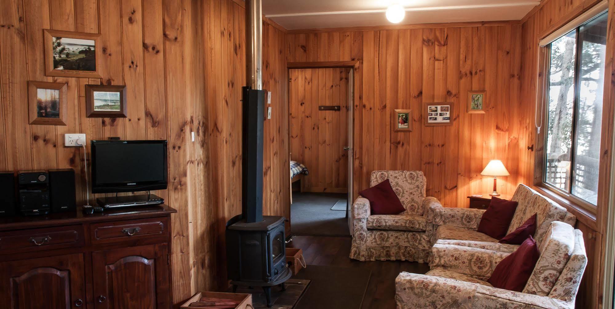 Balingup Heights Hilltop Forest Cottages Exterior photo